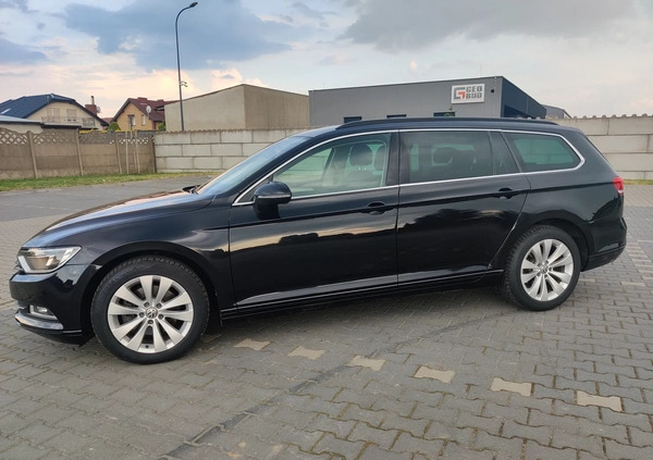 Volkswagen Passat cena 64900 przebieg: 77000, rok produkcji 2018 z Rawicz małe 631